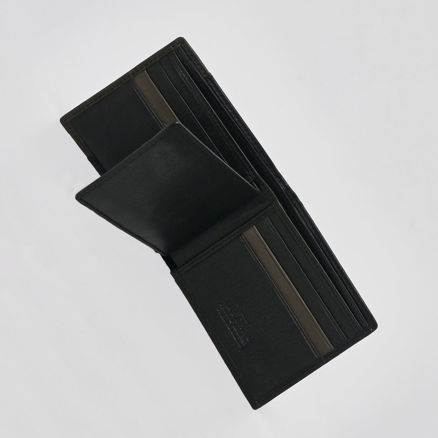 Trifold Wallet With Moveable Credit Card Holder - TGWT0713LN3ML3 - Tocco Toscano Malaysia
