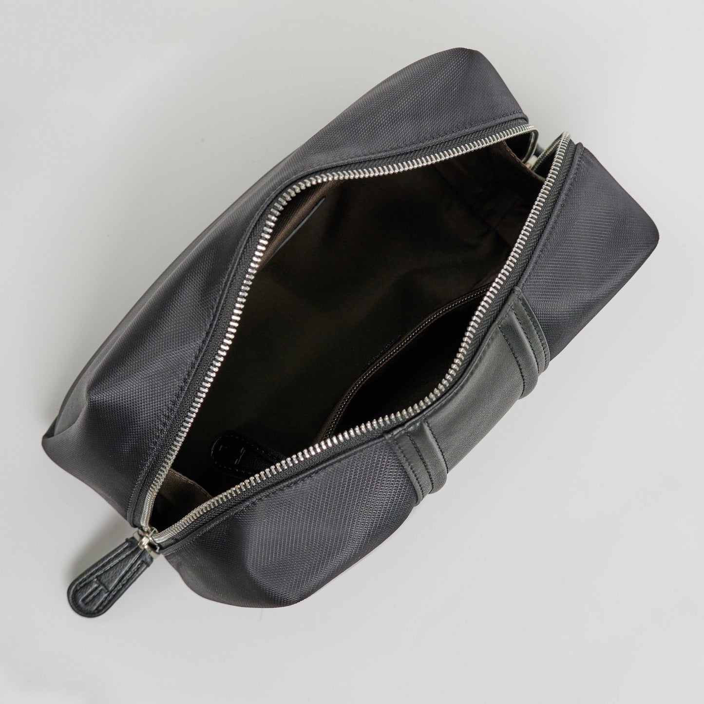 Wilter Waterproof Nylon Toiletry pouch - TGCB2013NN3ML2 - Tocco Toscano Malaysia