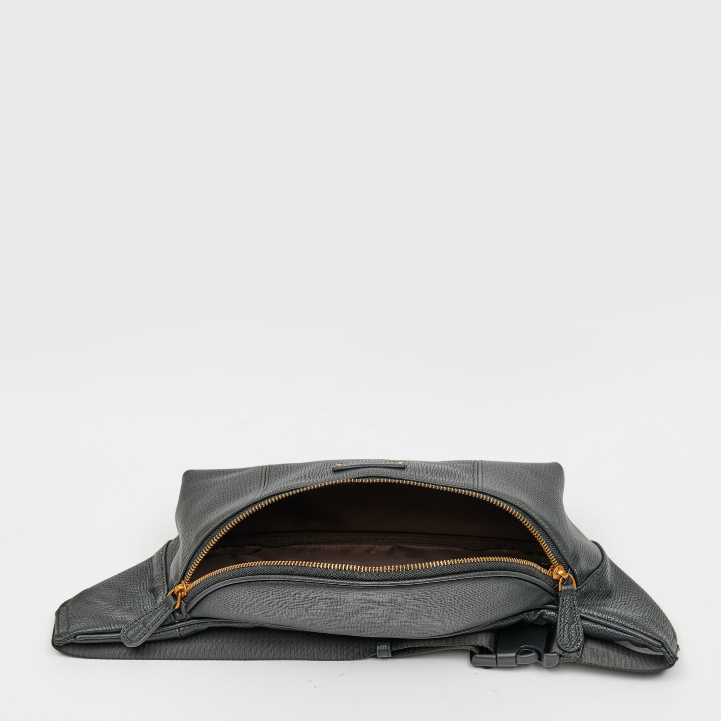 Alec Leather Chest Bag With Gold-Tone Hardware - TGEB1433LN3NL2 - Tocco Toscano Malaysia