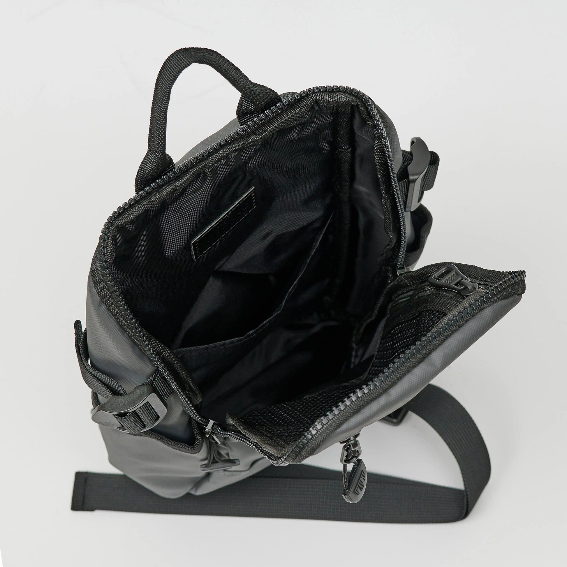 Carlos Casual Chest Bag - TGEB1824NN3BK2 - Tocco Toscano Malaysia