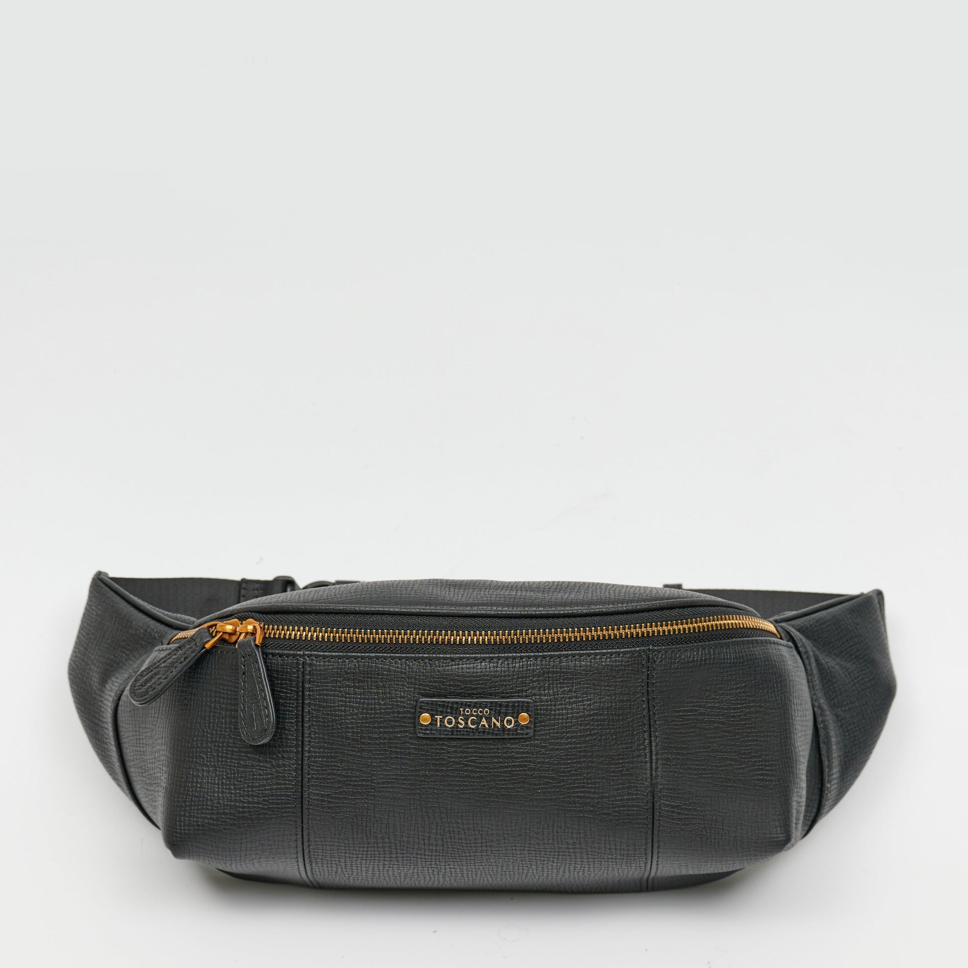Alec Leather Chest Bag With Gold-Tone Hardware - TGEB1433LN3NL2 BLACK - Tocco Toscano Malaysia