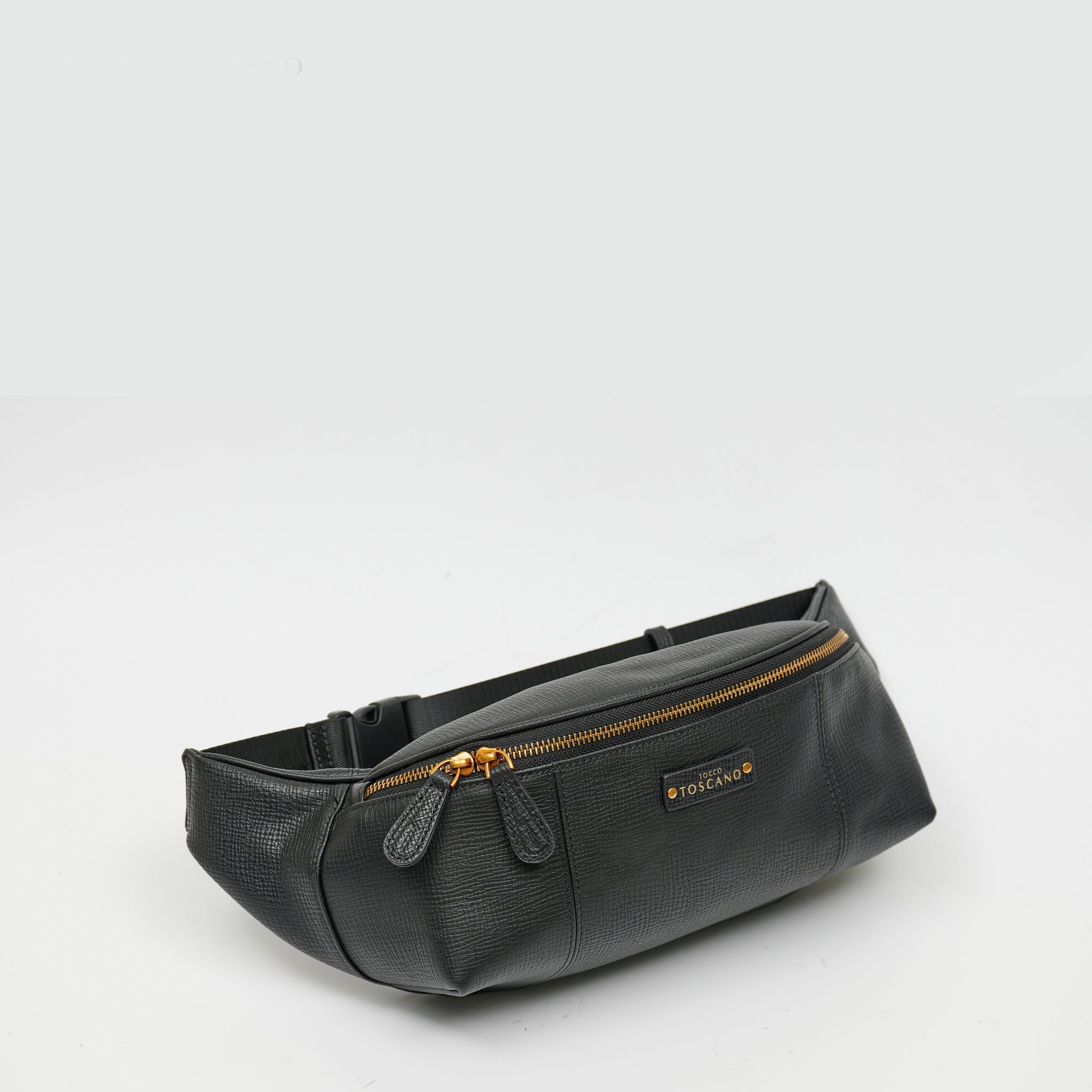 Alec Leather Chest Bag With Gold-Tone Hardware - Tocco Toscano